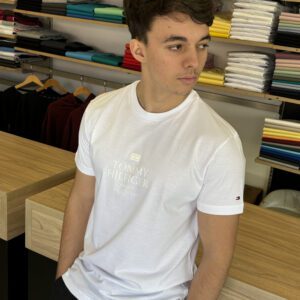 Camiseta Tommy Hilfiger  estampada