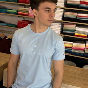 Camiseta Tommy Hilfiger  estampada