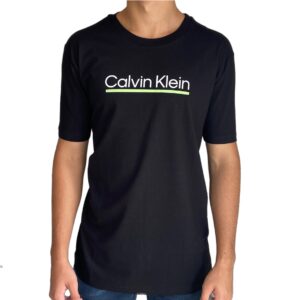 Camiseta Calvin Klein estampada
